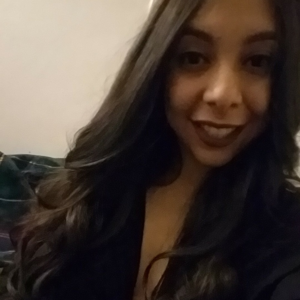 Meet your Posher, Sindi